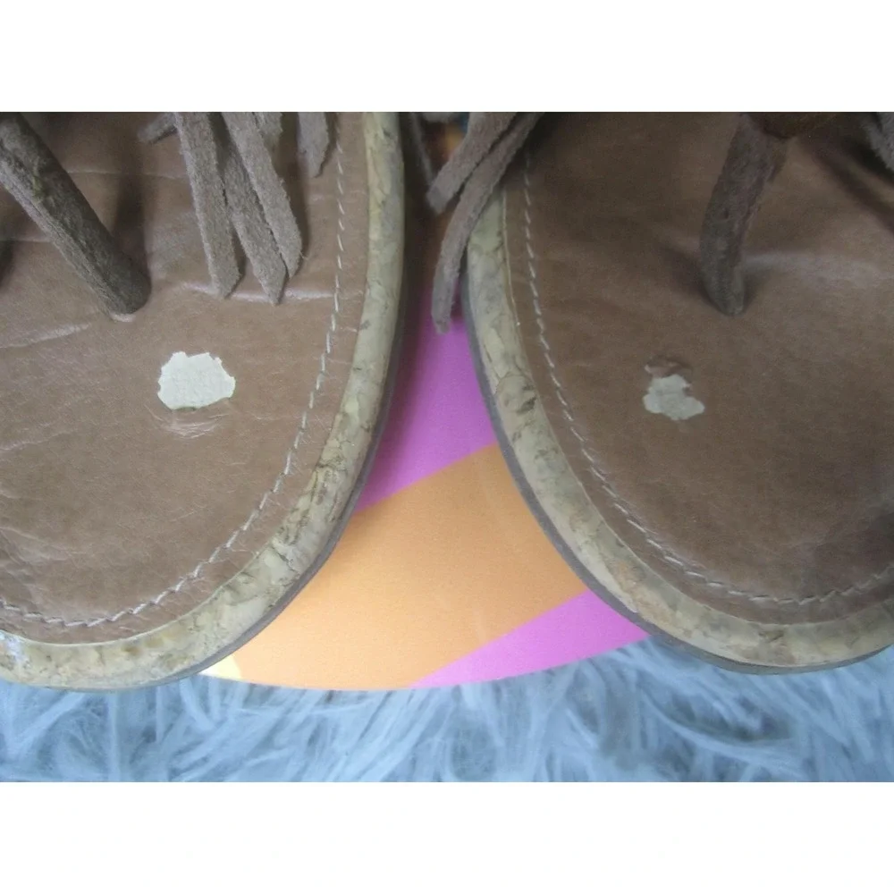 Yellow Box Sandals Womens Size 8 Brown Suede Fringe Thong Cork Wedge Slip On - Picture 3 of 8